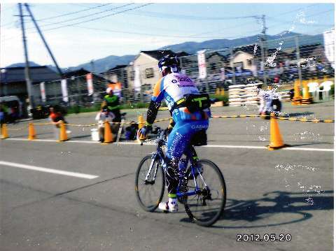 佐渡ロングライド2012ゴール2(1).JPG